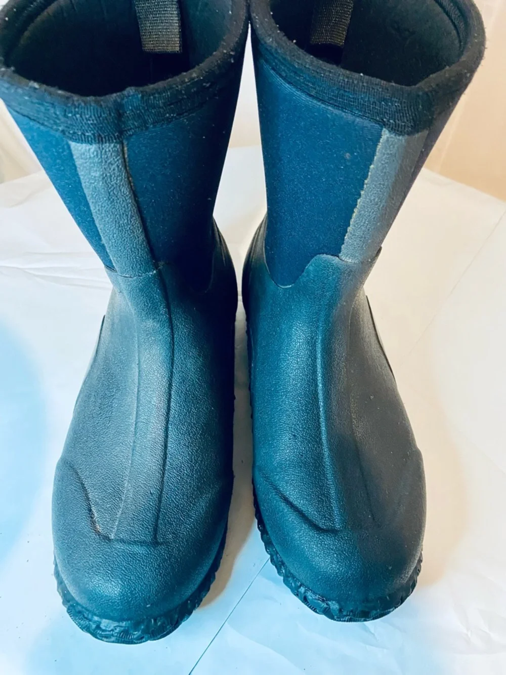Bogs Women's Blue and Black Winter Rain Boots Size 8